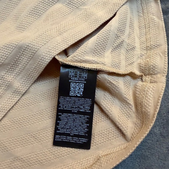 GUESS Tan Stripe Textured Crew Neck T-Shirt Short Sleeve Mens Size Medium NWT - Picture 7 of 12